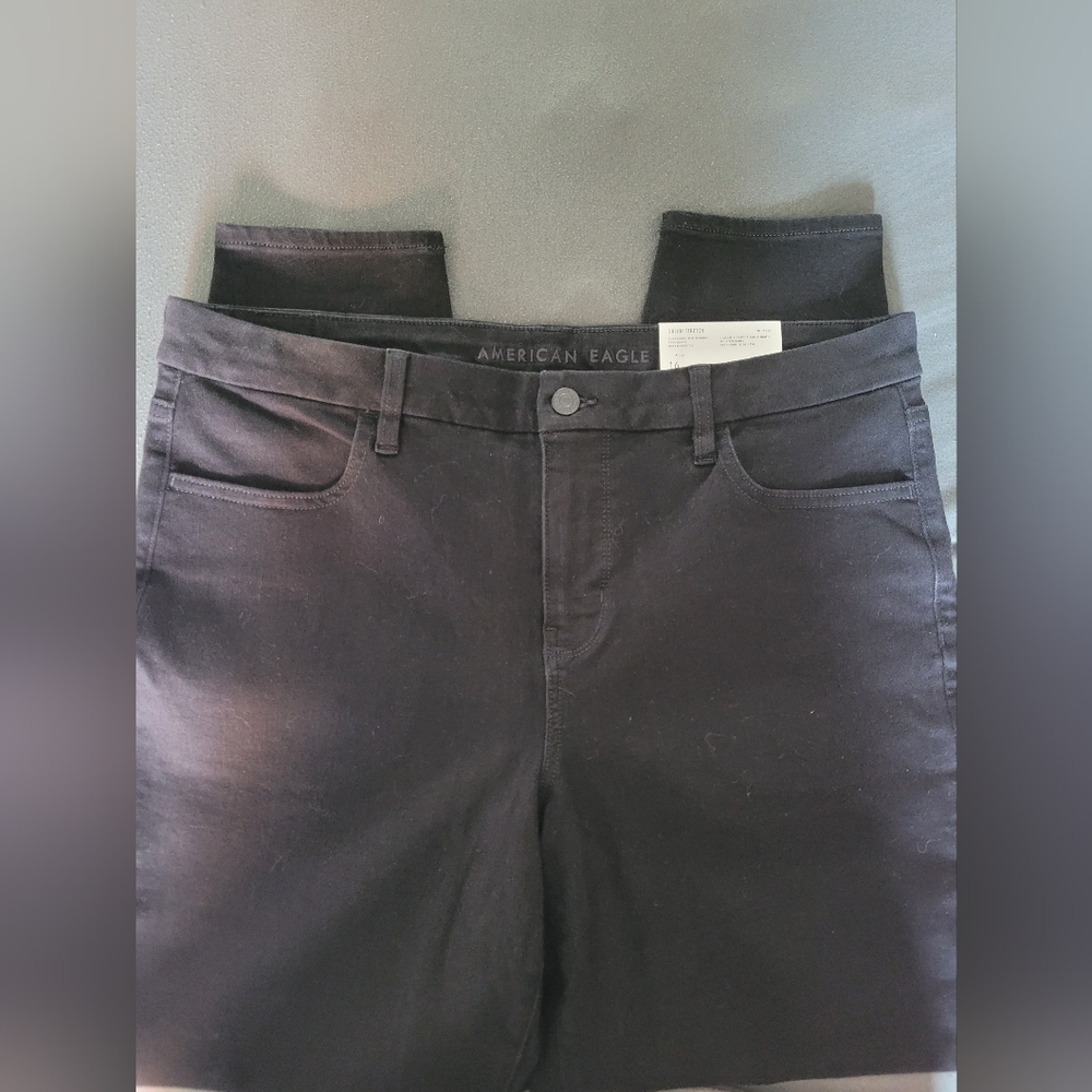 SOLD Black Curvy High-Rise Jeggings